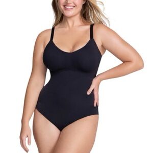Honeylove NWT‎ Cami Bodysuit in Vamp 1X